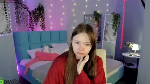 Milena online show from June 3, 2026, 2:58 am