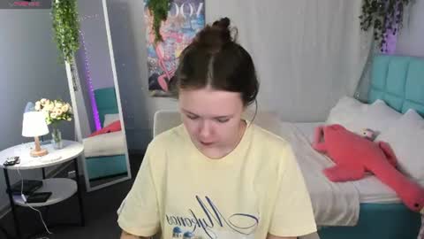 Milena online show from June 22, 2026, 3:08 am