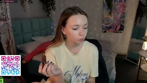 Milena online show from July 21, 2026, 2:58 am