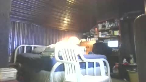 Booshwa online show from December 4, 2025, 8:23 am