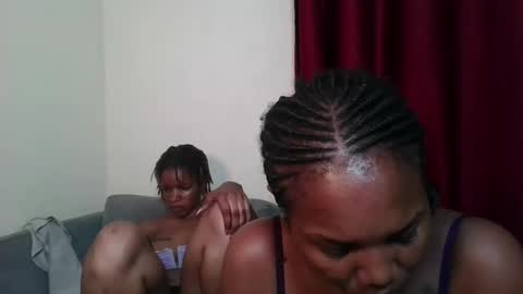 bootie_caramel online show from April 20, 2026, 6:16 am