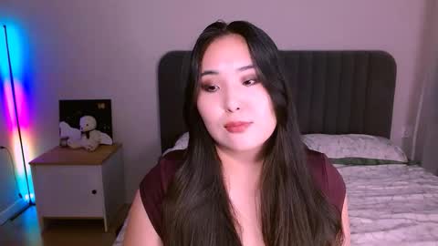 Snapshot of bootylecious_ chatting on November 12, 2025, 5:13 pm Mona online show from November 12, 2025, 5:13 pm
