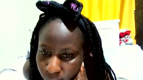 bootyliciouske online show from June 10, 2026, 7:46 pm