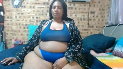 bootytwerkxxx online show from May 21, 2026, 8:10 am