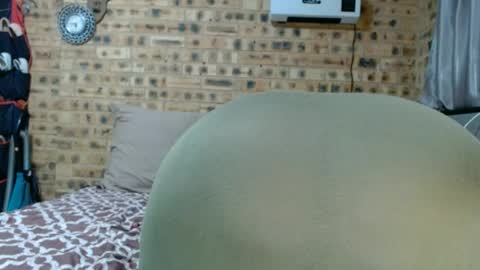 bootytwerkxxx online show from June 15, 2026, 5:15 pm