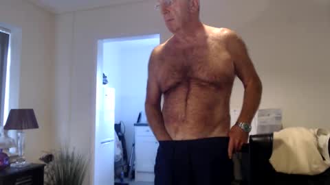 Snapshot of boppy21 chatting on June 10, 2026, 6:29 pm Boppy21 online show from June 10, 2026, 6:29 pm