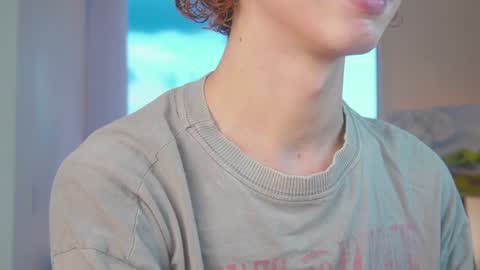 Snapshot of boream_ chatting on January 17, 2025, 10:56 pm Bream online show from January 17, 2025, 10:56 pm