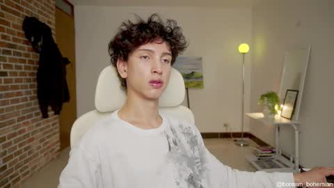 Snapshot of boream_ chatting on October 6, 2025, 12:35 pm Bream online show from October 6, 2025, 12:35 pm