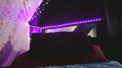 Snapshot of bossmomma chatting on February 26, 2025, 1:53 am BossMom online show from February 26, 2025, 1:53 am