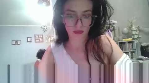 Snapshot of bossyiskitten chatting on May 26, 2026, 9:33 pm Bossy online show from May 26, 2026, 9:33 pm