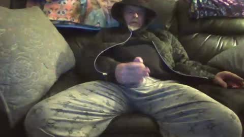 Snapshot of bostonguy1969 chatting on March 1, 2025, 6:03 am bostonguy1969 online show from March 1, 2025, 6:03 am