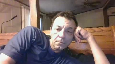 Snapshot of bottomcdforoldersc chatting on July 20, 2026, 9:28 pm James online show from July 20, 2026, 9:28 pm