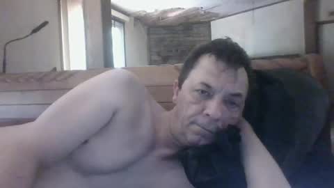 Snapshot of bottomcdforoldersc chatting on July 29, 2026, 5:55 pm James online show from July 29, 2026, 5:55 pm