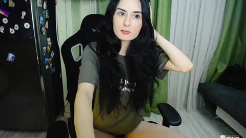 Helen  online show from January 30, 2025, 6:43 pm