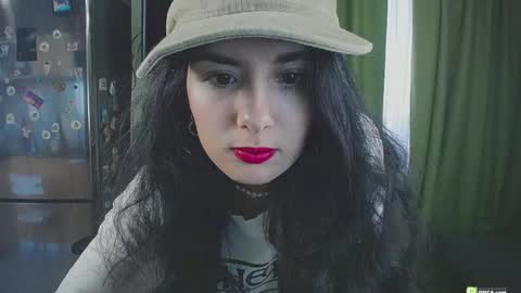 Helen  online show from February 18, 2025, 11:44 am