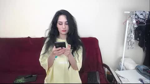 Helen  online show from December 1, 2025, 9:53 pm