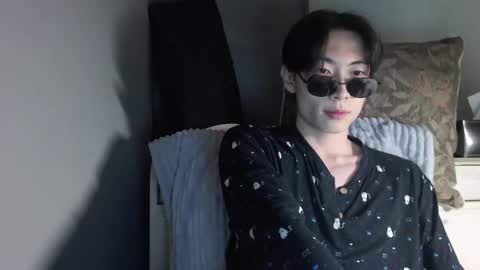 boxman556990 online show from December 13, 2024, 1:33 pm