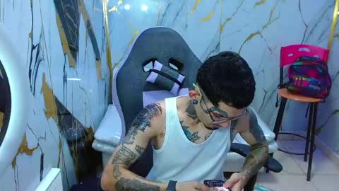 Snapshot of boy_tatto77 chatting on May 22, 2026, 11:16 am boy_tatto77 online show from May 22, 2026, 11:16 am