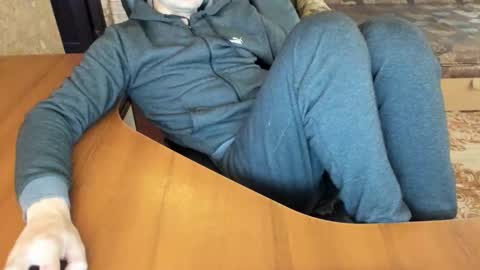 BoyApollon online show from September 29, 2025, 6:07 am