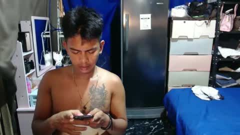 boyax16 online show from September 22, 2025, 5:20 am