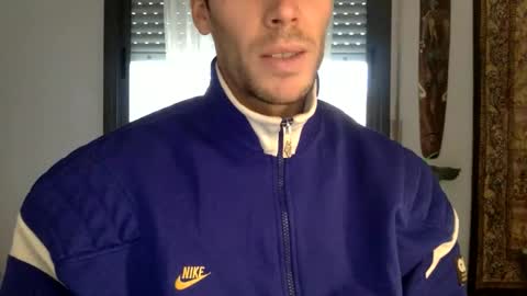 Snapshot of boybcn94 chatting on December 15, 2025, 3:27 pm boybcn94 online show from December 15, 2025, 3:27 pm