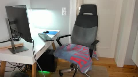 Snapshot of boycatcher chatting on March 13, 2026, 5:08 pm Julian online show from March 13, 2026, 5:08 pm