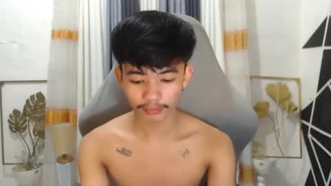 Snapshot of boynextdoor4ux chatting on December 7, 2024, 3:19 pm HI IM JAMES DONT FORGET GIVE ME THUMBS UP AND JOIN TO MY FANCLUB online show from December 7, 2024, 3:19 pm