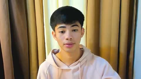 Snapshot of boynextdoor4ux chatting on January 13, 2026, 9:31 pm HI IM JAMES DONT FORGET GIVE ME THUMBS UP AND JOIN TO MY FANCLUB online show from January 13, 2026, 9:31 pm