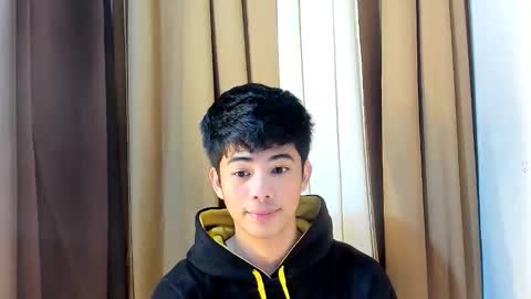 Snapshot of boynextdoor4ux chatting on March 26, 2026, 11:32 pm HI IM JAMES DONT FORGET GIVE ME THUMBS UP AND JOIN TO MY FANCLUB online show from March 26, 2026, 11:32 pm