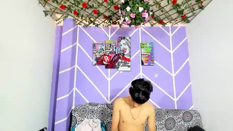 boys4hot_777 online show from March 9, 2025, 9:36 pm