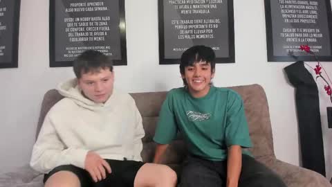 Snapshot of boys_wallen chatting on June 3, 2026, 9:20 pm Manuel Brayan Steven online show from June 3, 2026, 9:20 pm