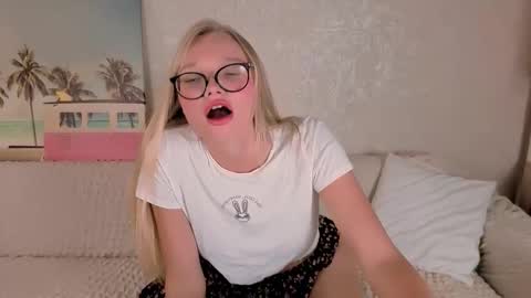 BoysLoveBlondee online show from September 24, 2025, 12:41 pm