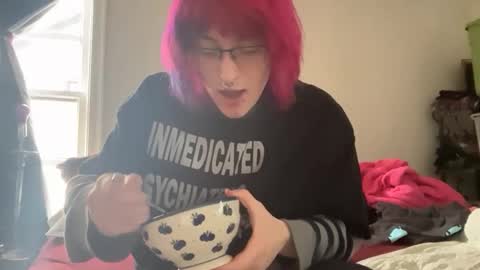 boywithbug online show from March 18, 2026, 4:32 pm