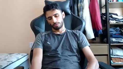 boyzinm2 online show from March 8, 2026, 12:42 pm