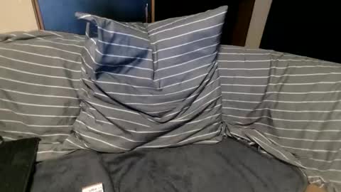 bponie1 online show from December 20, 2025, 2:51 am