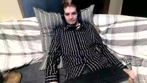 bponie1 online show from February 15, 2026, 1:46 am