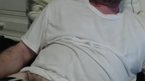 Snapshot of bpw76 chatting on February 20, 2025, 10:04 pm bpw76 online show from February 20, 2025, 10:04 pm