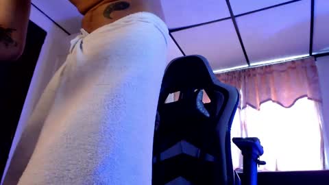 Snapshot of bra_c chatting on April 25, 2026, 7:11 pm bra_c online show from April 25, 2026, 7:11 pm