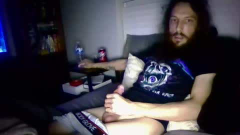 Snapshot of brad1989musiclife chatting on December 23, 2025, 8:45 am GuitarBrad1989 online show from December 23, 2025, 8:45 am