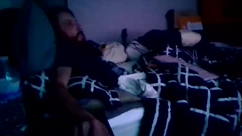 Snapshot of brad1989musiclife chatting on April 1, 2026, 5:08 am GuitarBrad1989 online show from April 1, 2026, 5:08 am