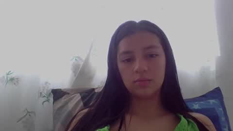 brad_and_emma293215 online show from October 30, 2025, 7:14 pm