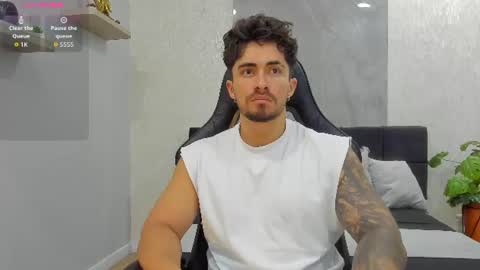 Snapshot of brad_summer chatting on June 21, 2026, 12:41 pm brad summer online show from June 21, 2026, 12:41 pm