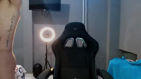 Snapshot of brad_wesley__ chatting on January 24, 2025, 4:59 am Brad online show from January 24, 2025, 4:59 am