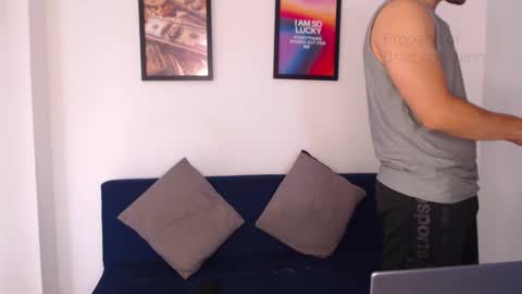 Snapshot of bradandjenn chatting on January 25, 2025, 2:47 pm Your favorite couple and the best butt on Chatur online show from January 25, 2025, 2:47 pm