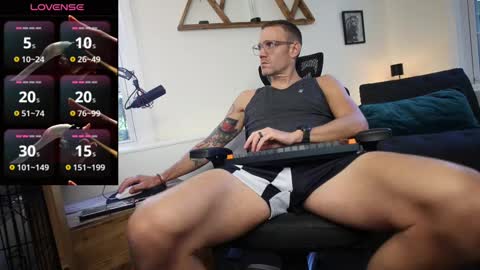 BradBronton online show from October 21, 2025, 5:35 pm