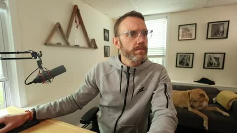 Snapshot of bradbronton chatting on May 11, 2026, 4:37 pm BradBronton online show from May 11, 2026, 4:37 pm