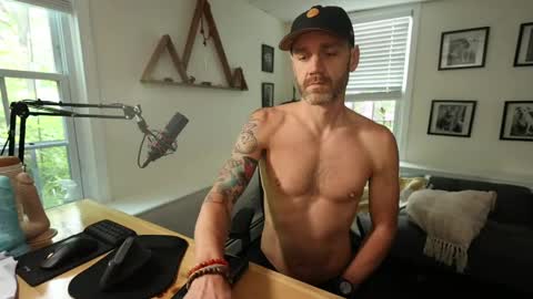 Snapshot of bradbronton chatting on May 31, 2026, 11:17 am BradBronton online show from May 31, 2026, 11:17 am