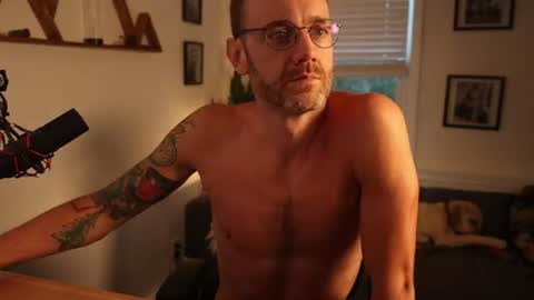 Snapshot of bradbronton chatting on July 9, 2026, 10:30 am BradBronton online show from July 9, 2026, 10:30 am