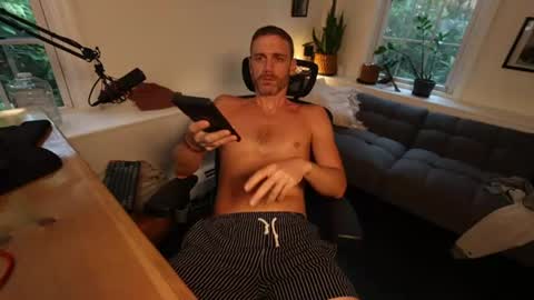 Snapshot of bradbronton chatting on July 12, 2026, 11:23 am BradBronton online show from July 12, 2026, 11:23 am