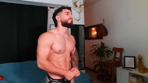 Snapshot of bradley_martinez chatting on February 11, 2025, 1:20 am Bradley Martinez online show from February 11, 2025, 1:20 am